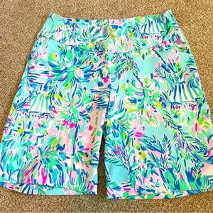 Lilly Pulitzer Luxletic Reid Shorts UPF 50+ - Size 8